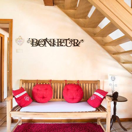 La Maison Du Bonheur Saint-Martin-en-Bresse Bagian luar foto